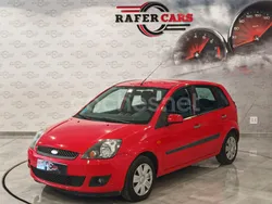 Rojo Usado 2006 Ford Fiesta Ghia Utilitario | 2499 € (Buen precio)