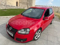 Rojo Usado 2006 VW Golf V GTI Berlina | 6500 € (Buen precio)
