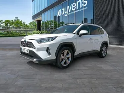 Blanco Usado 2021 Toyota RAV4 Hybrid Advance SUV | 34.100 € (Precio justo)