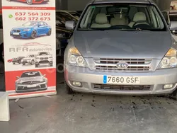 Gris / plata Usado 2010 Kia Carnival Monovolumen | 6995 € (Precio justo)