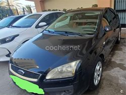 Negro Usado 2007 Ford Focus Ambiente Berlina | 2900 € (Precio justo)