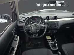 Blanco Usado 2021 Suzuki Swift Berlina | 13.300 € (Precio justo)