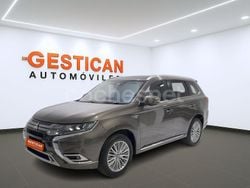 Marrón Usado 2020 Mitsubishi Outlander P-HEV Motion SUV | 25.990 € (Un poco caro)