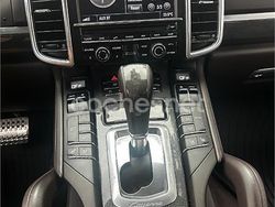Negro Usado 2010 Porsche Cayenne Turbo SUV | 42.900 €