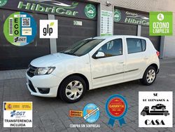 Blanco Usado 2014 Dacia Sandero Lauréate Berlina | 6190 € (Buen precio)