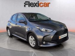 Gris Usado 2024 Toyota Yaris Edition Berlina | 16.990 € (Buen precio)