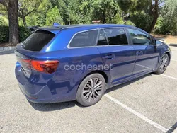 Azul Usado 2016 Toyota Avensis Advance Familiar | 9999 €