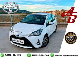 Blanco Usado 2019 Toyota Yaris Hybrid Advance Berlina | 16.990 € (Un poco caro)