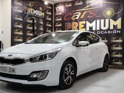 Blanco Usado 2015 Kia ProCeed Utilitario | 9499 € (Precio justo)