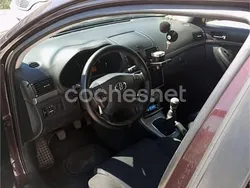 Granate Usado 2008 Toyota Avensis Executive Familiar | 2800 € (Precio justo)