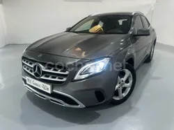 Gris / plata Usado 2019 Mercedes GLA200 SUV | 26.490 € (Precio justo)