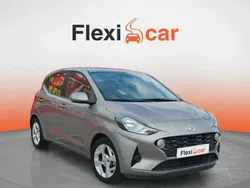 Gris Usado 2022 Hyundai i10 Utilitario | 10.890 € (Precio justo)