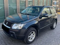 Negro Usado 2011 Suzuki Grand Vitara City SUV | 13.490 €