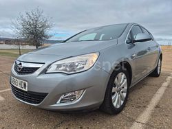 Gris / plata Usado 2011 Opel Astra Cosmo Berlina | 5999 € (Precio justo)