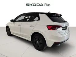 Blanco Usado 2022 Skoda Fabia Sport | 18.540 € (Precio justo)