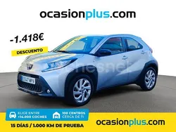 Gris / plata Usado 2024 Toyota Aygo Play Utilitario | 15.600 € (Precio justo)