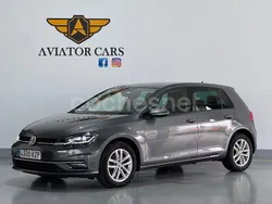 Gris / plata Usado 2019 VW Golf VII Advance Berlina | 18.800 € (Precio justo)