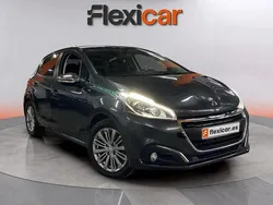 Gris Usado 2017 Peugeot 208 Style Utilitario | 7690 € (Precio justo)