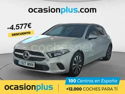 Gris / plata Usado 2022 Mercedes A180 Berlina | 26.590 € (Precio justo)