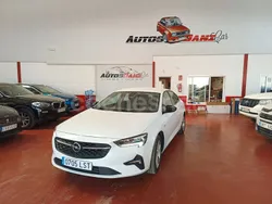 Blanco Usado 2021 Opel Insignia Business Berlina | 15.990 € (Precio justo)