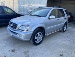 Gris Usado 2002 Mercedes ML270 SUV | 2850 €
