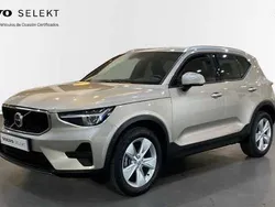 Gris Usado 2024 Volvo XC40 Core SUV | 31.900 € (Precio justo)