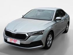 Blanco Usado 2022 Skoda Octavia Style Berlina | 18.990 € (Precio justo)