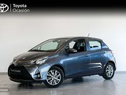 Gris Usado 2020 Toyota Yaris Active Berlina | 12.900 €