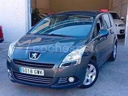 Gris / plata Usado 2010 Peugeot 5008 Monovolumen | 6790 € (Precio justo)