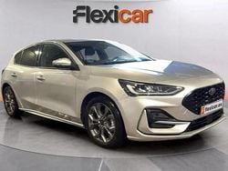 Gris Usado 2023 Ford Focus ST-Line Berlina | 13.490 € (Super precio)