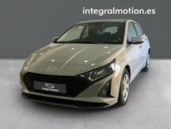 Gris Usado 2023 Hyundai i20 Berlina | 17.900 € (Precio justo)