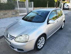 Gris / plata Usado 2005 VW Golf IV Trendline Berlina | 3400 € (Buen precio)