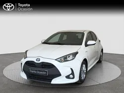Blanco Usado 2021 Toyota Yaris Hybrid Active Berlina | 17.600 € (Precio justo)