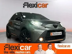 Verde Usado 2022 Toyota Aygo Edition Utilitario | 17.990 €
