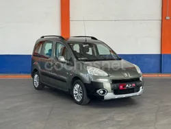 Gris / plata Usado 2012 Peugeot Partner Tepee Access Monovolumen | 8990 € (Un poco caro)