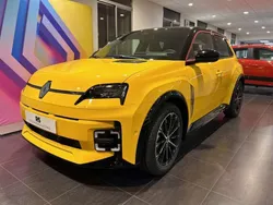 Amarillo Nuevo 2025 Renault R5 Iconic Utilitario | 32.750 € (Precio justo)