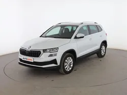 Blanco Usado 2023 Skoda Karoq Ambition SUV | 22.799 € (Precio justo)
