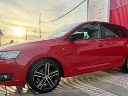 Rojo Usado 2014 Skoda Rapid Ambition Utilitario | 10.990 € (Caro)
