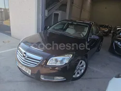 Granate Usado 2013 Opel Insignia Selective Berlina | 4900 € (Precio justo)