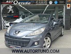 Gris Usado 2011 Peugeot 207 CC Descapotable | 8995 € (Un poco caro)
