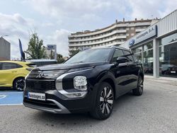 Negro Nuevo 2025 Mitsubishi Outlander P-HEV | 56.500 €