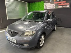 Gris / plata Usado 2005 Mazda 2 Active Berlina | 2999 €