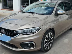 Beige Usado 2017 Fiat Tipo Lounge Berlina | 8900 € (Precio justo)