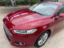 Rojo Usado 2017 Ford Mondeo Titanium Berlina | 12.400 € (Precio justo)