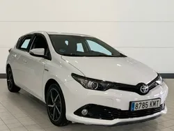 Blanco Usado 2018 Toyota Auris Berlina | 17.500 €