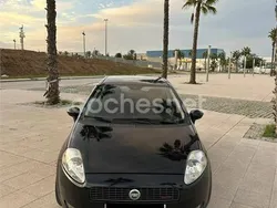 Negro Usado 2005 Fiat Grande Punto Sport Utilitario | 3700 € (Precio justo)