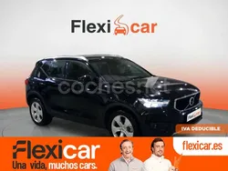 Negro Usado 2021 Volvo XC40 Momentum SUV | 31.990 € (Precio justo)