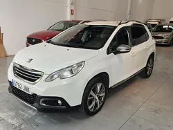 Blanco Usado 2017 Peugeot 2008 Allure SUV | 7990 € (Super precio)