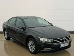 Gris Usado 2020 VW Passat Berlina | 18.900 € (Precio justo)