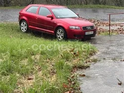 Rojo Usado 2004 Audi A3 Ambition Berlina | 8000 €